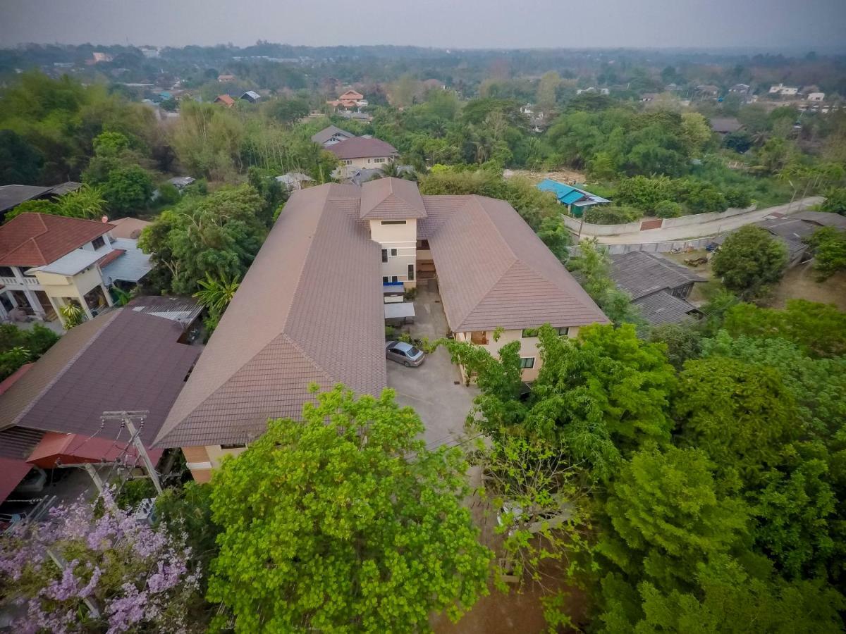 Banlanna Hotel Lampang Exterior foto