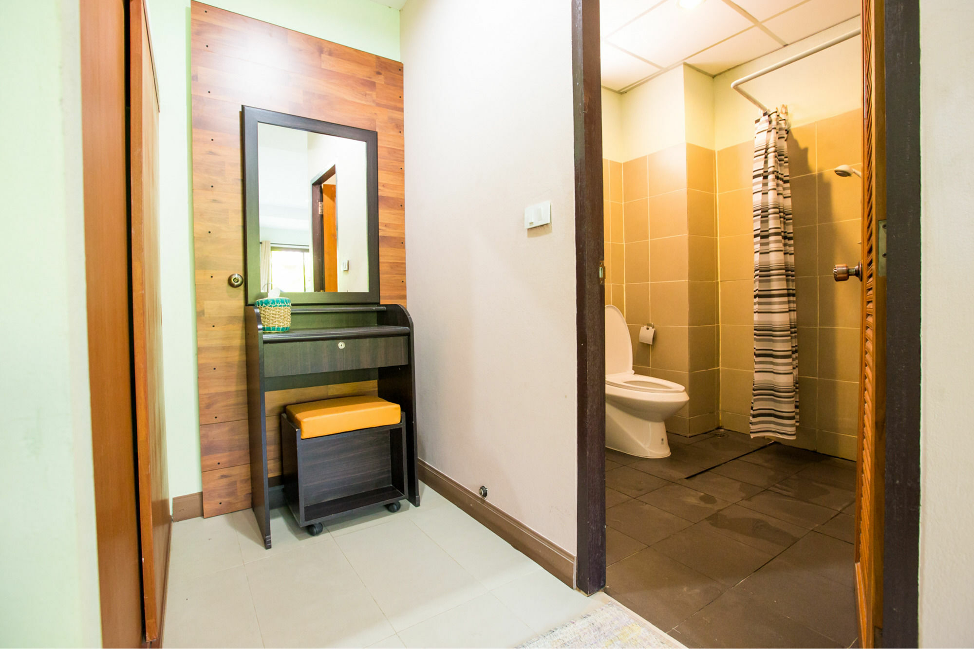 Banlanna Hotel Lampang Exterior foto